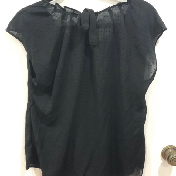 NWOT Ruched Neck Polka Dot TieBack Top - Picture 4 of 5